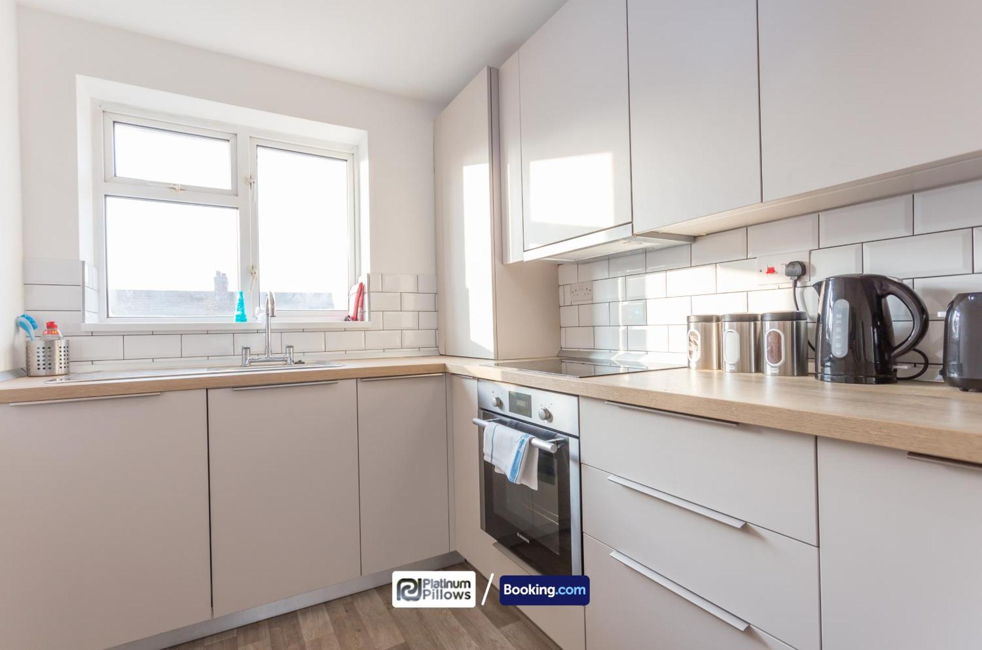 Spacious 2Br Apt In Oxford, Long Stay Savings, Near Hospitals & Universities Exterior photo